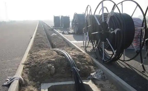 现代通信网络建设指南:合水光缆施工全流程技术解析与质量控制 现代通信网络建设指南:合水光缆施工全流程技术解析与质量控制